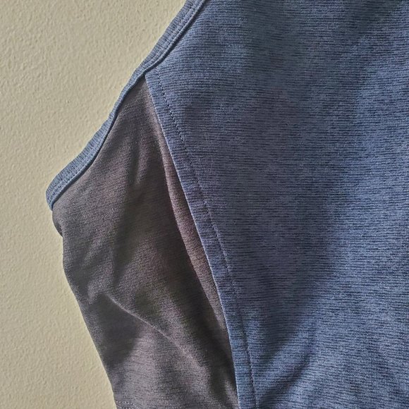 Outdoor Voices Athena Crop. Size Small in Navy/Charcoal. - Picture 3 of 3